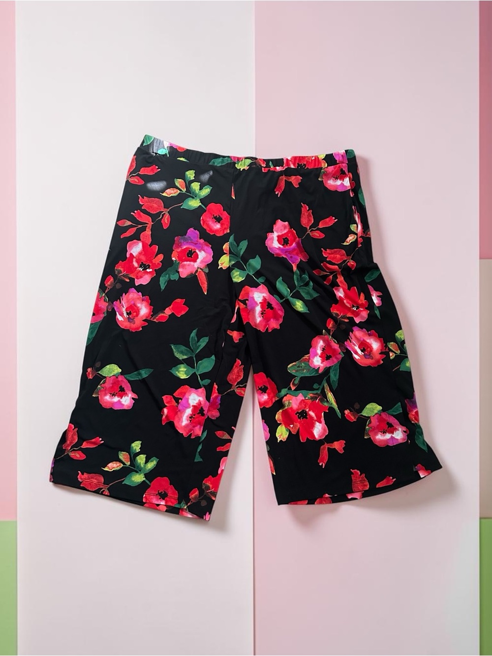 Susan Graver Floral Liquid Knit Wide Leg Crop Pants XL Black Red Pink